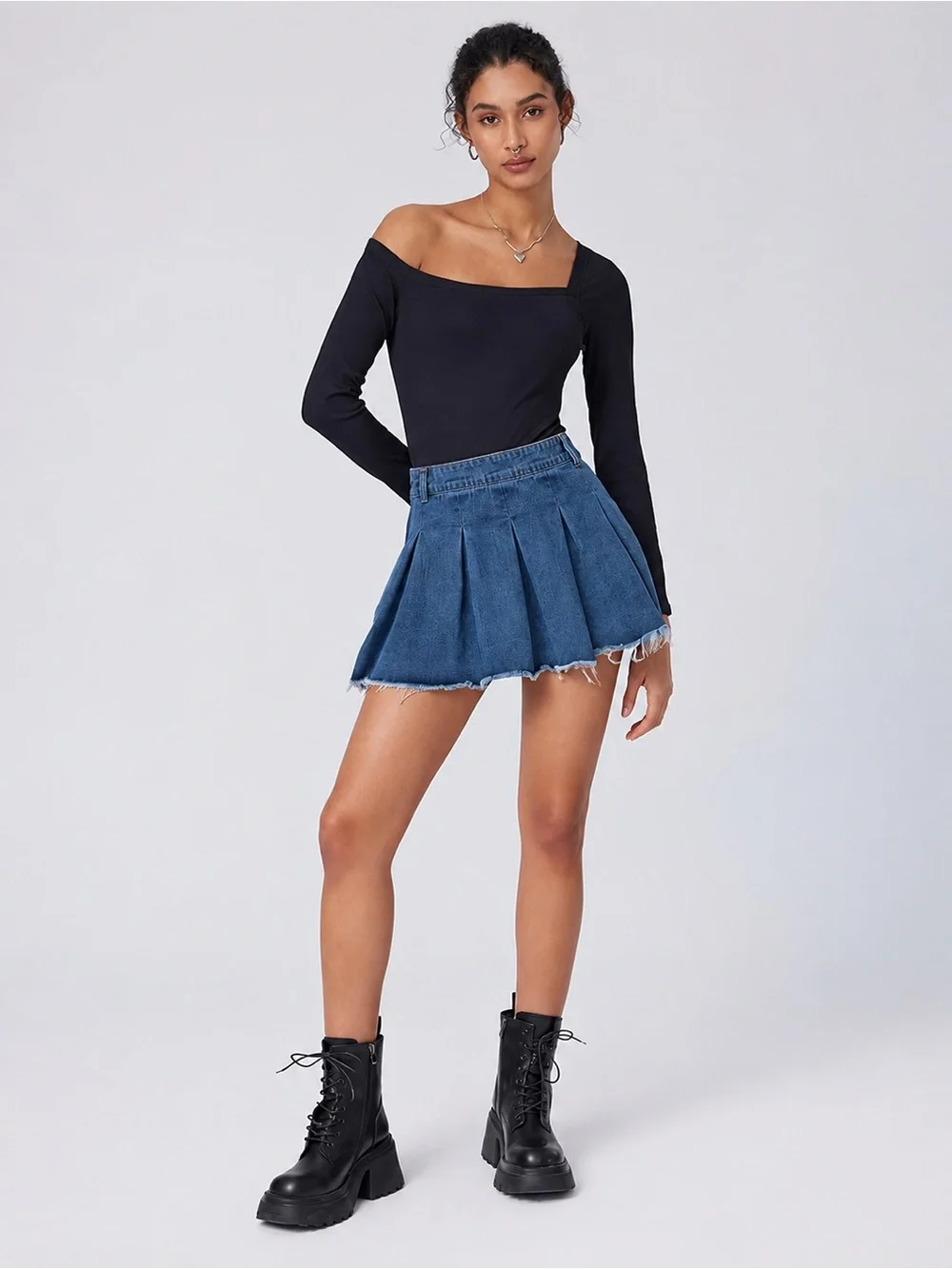 Cider Denim Pleated Mini Skirt Blue Wash, Distressed Raw Hem, Side Zip, Size M